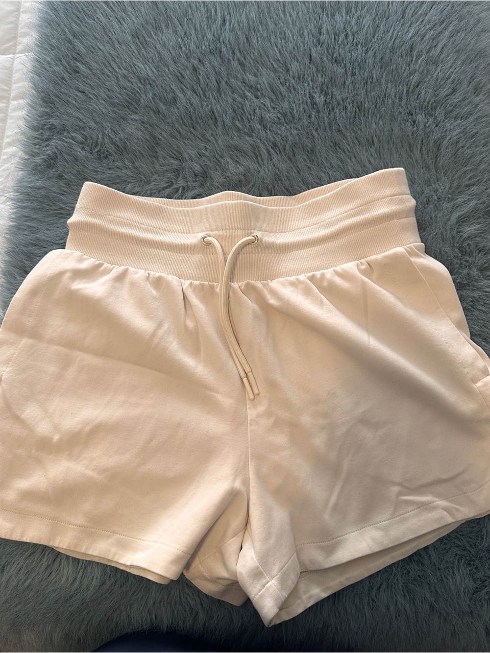 GAP Cream Drawstring Athletic Lounge Shorts